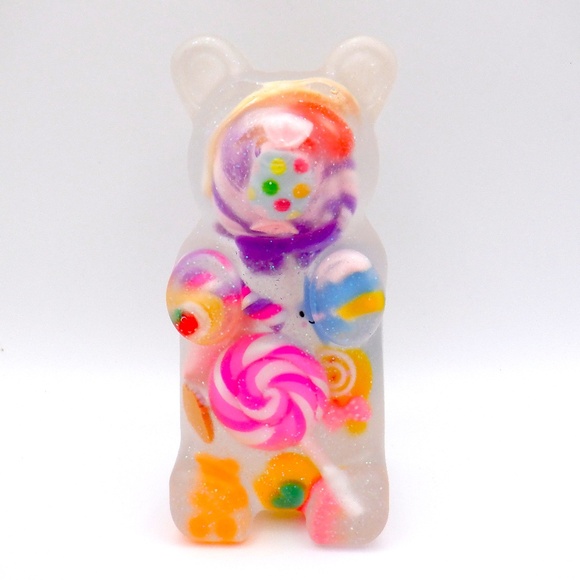 Jumbo Resin Gummy Bear & Base Lamp - Picture 5 of 15